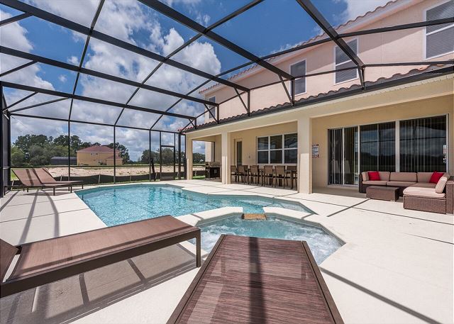 New 14 Bedroom Mansion with Pool near Champions Gate - Orlando  $590.000

