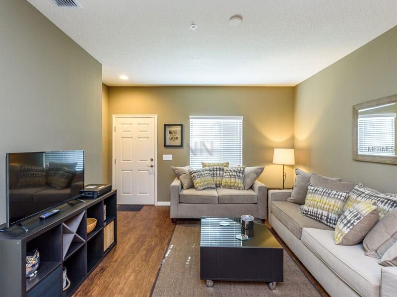 3 Bedroom Fully Furnished Townhome at West Lucaya Resort - Kissimmee - $229,000
 
