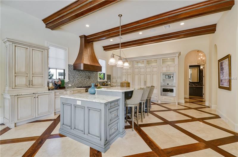 Isleworth Luxury Mansion For Sale - Windermere $3,195,000
