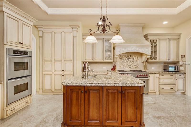 Lakefront Estate For Sale in Winter Park – Florida $6,500,000