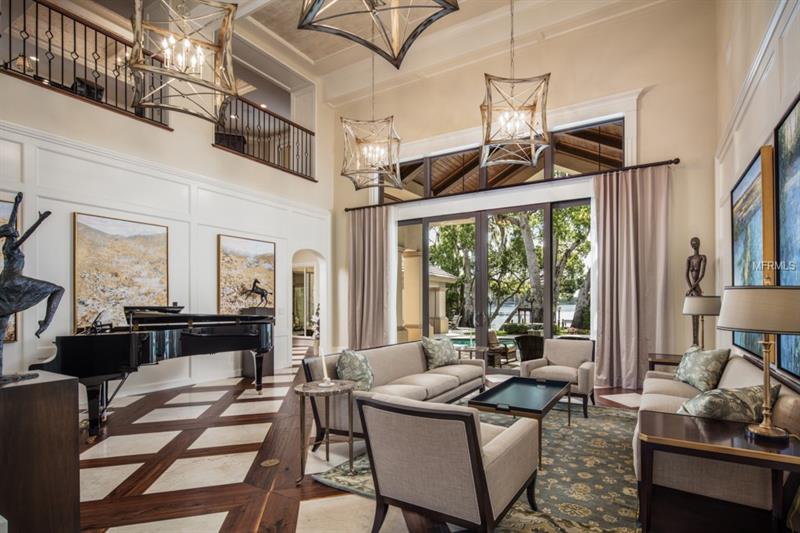 Isleworth Lakefront Estate For Sale - Windermere $4,900,000