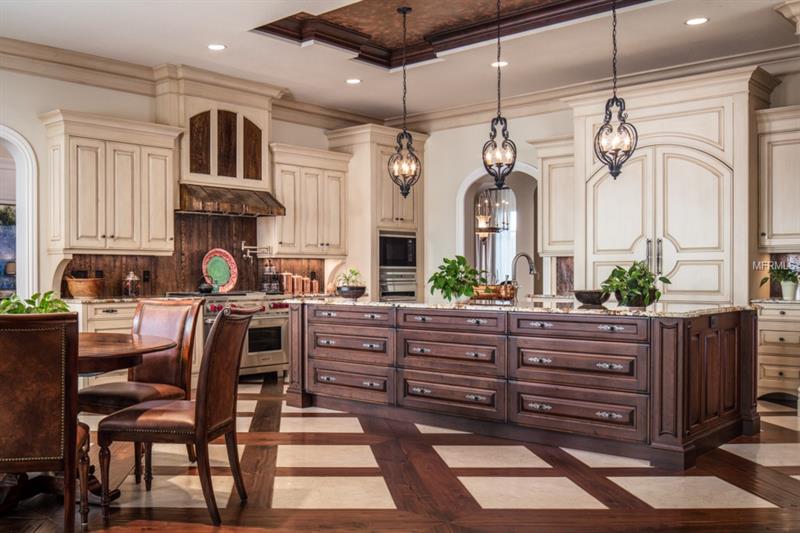 Isleworth Lakefront Estate For Sale - Windermere $4,900,000