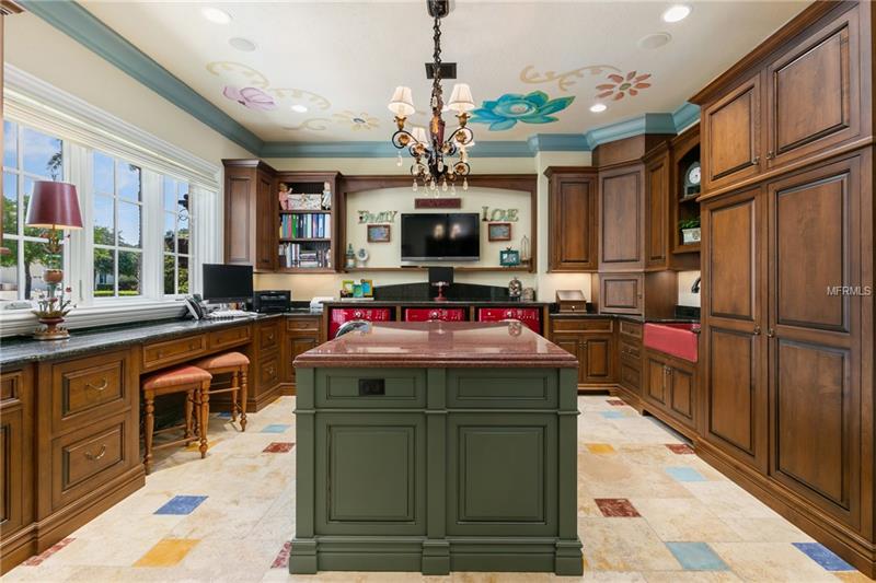 Keenes Pointe Lakefront Mansion For Sale - Windermere $5,499,000