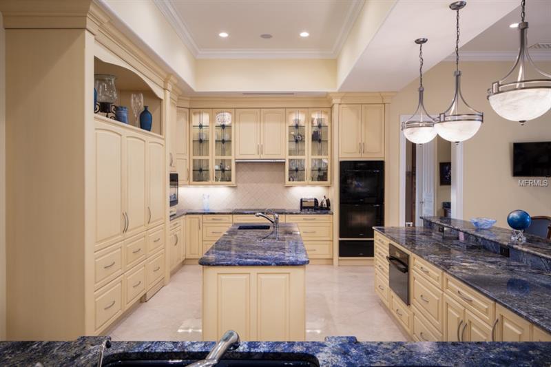 Isleworth Estate with Indoor Pool For Sale – Windermere $6,750,000