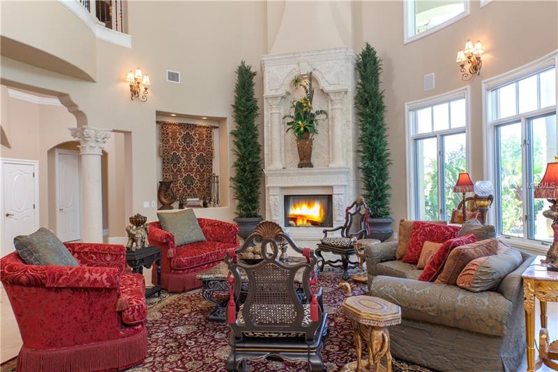 Sunset Bay Lakefront Luxury Mansion For Sale – Windermere $4,949,000
