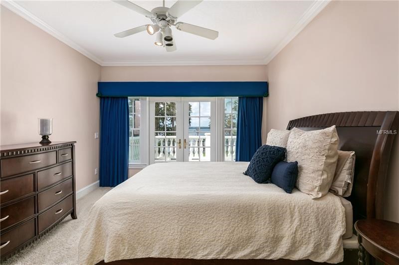 Luxury Lakefront Mansion For Sale in Dr.Phillips $3,380,000