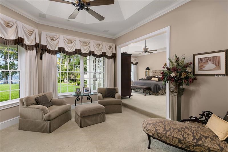 Luxury Lakefront Mansion For Sale in Dr.Phillips $3,380,000