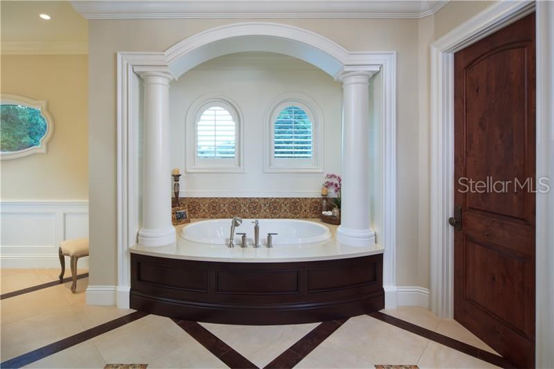 Cloister Gove Luxury Lakefront Tuscan Estate For Sale - Winter Park $6,995,000