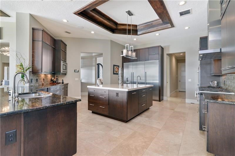 Waterstone Lakefront Grand Estate For Sale – Windermere $3,750,000