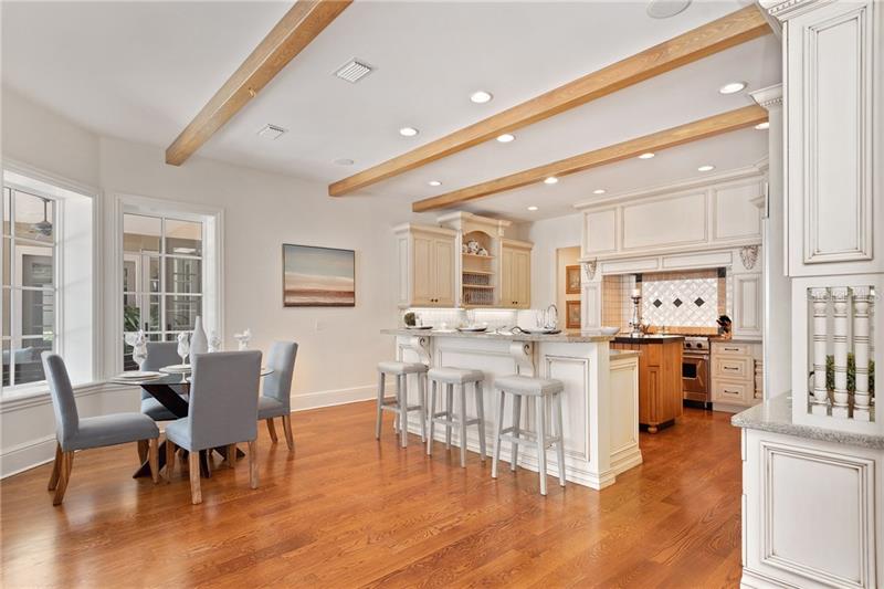 Keenes Pointe Lakefront Mansion For Sale – Windermere $3,695,000