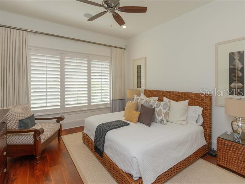 Isleworth Golf Front Mansion For Sale – Windermere $4,200,000
