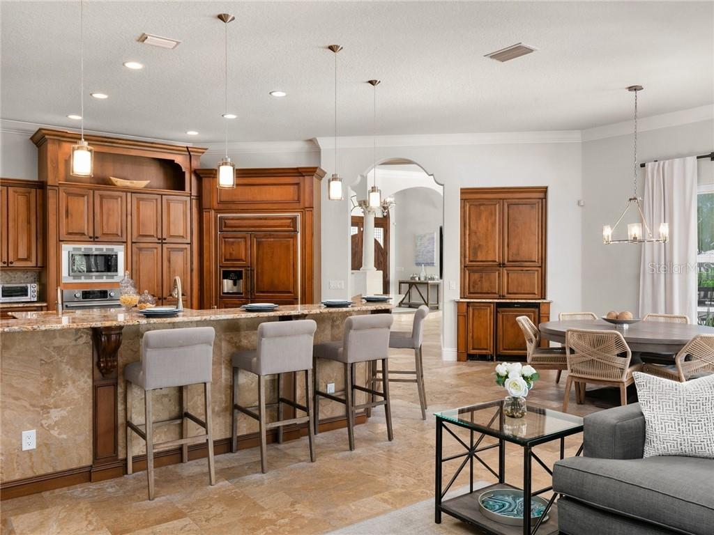 Keenes Pointe Lakefront Estate For Sale - Windermere $3,595,000