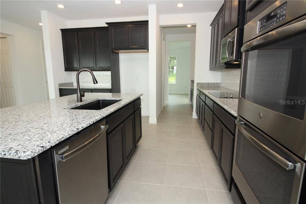 New 5 Bedroom Luxury Villa in Bellalago - Kissimmee $549,000