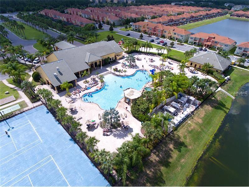 4 Bedroom Vacation Home with Private Pool For Sale in Paradise Palms Resort $349,900