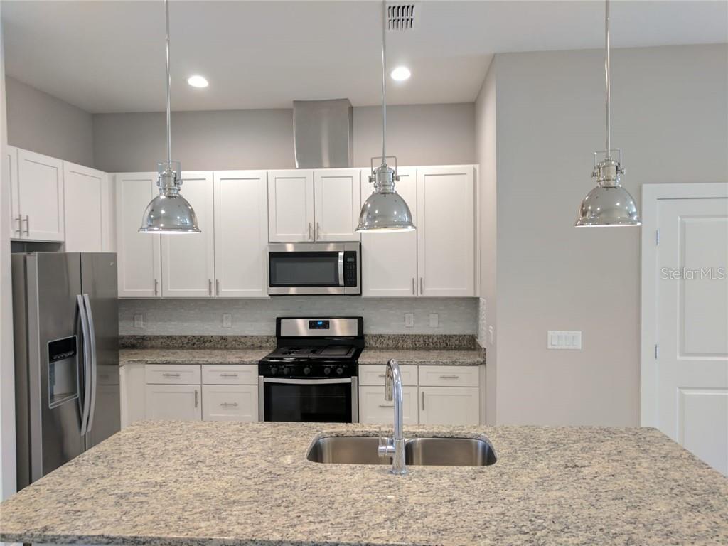 New 4BR Luxury Townhouse For Sale in Summerville Resort - Kissimmee $349,000
