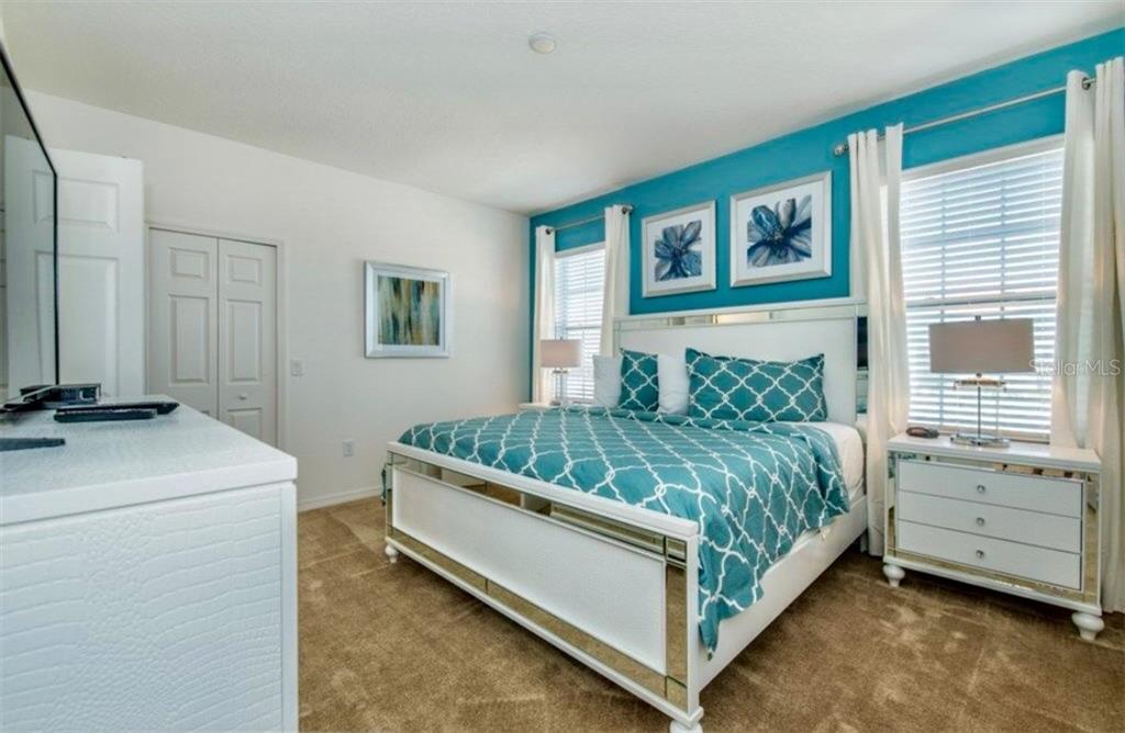 11 Bedroom Mansion For Sale For Vacation and Investment Income - Kissimmee $859,900