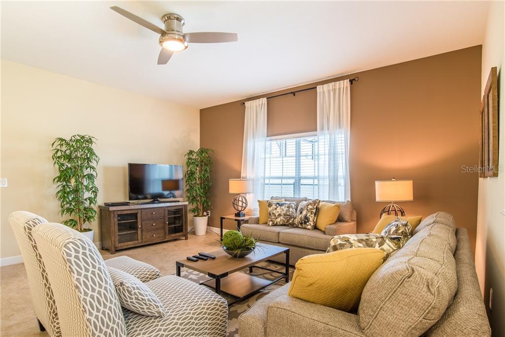 Storey Lake 5 BR Townhouse For Sale - Private Pool / Fully Furnished $380,000