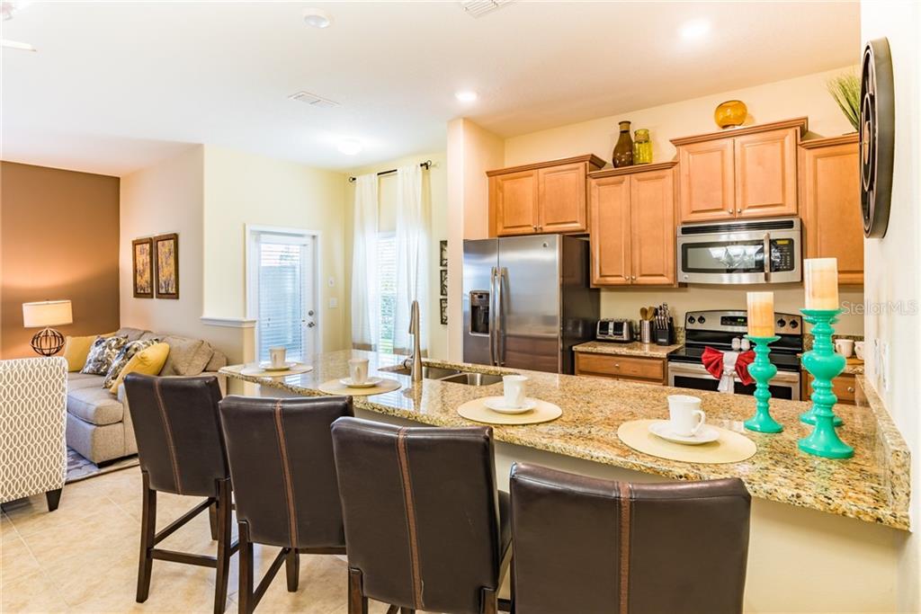 Storey Lake 5 BR Townhouse For Sale - Private Pool / Fully Furnished $380,000