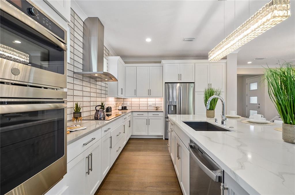New Modern Style Home With Pool for Sale in Lake Killarney Shores - Winter Park $899,900