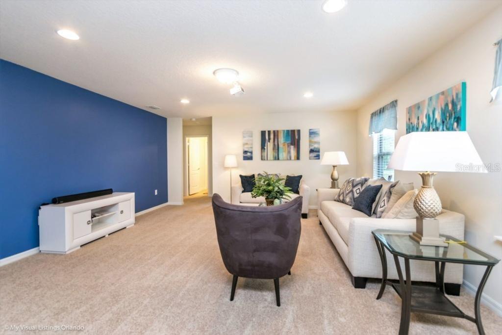 Vacation Investment Home For Sale in Kissimmee - 7 Bedrooms / Fully Furnished $499,000