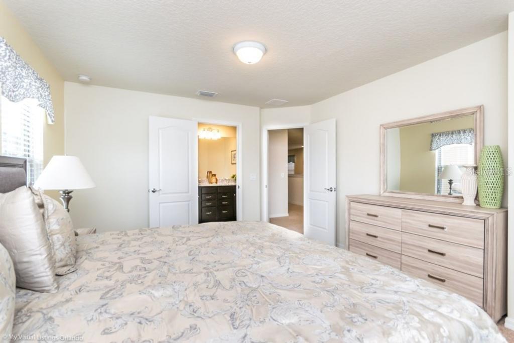 Vacation Investment Home For Sale in Kissimmee - 7 Bedrooms / Fully Furnished $499,000