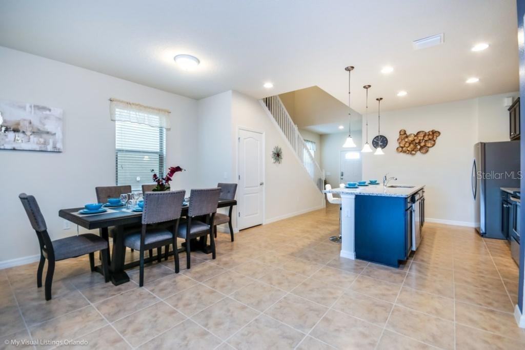 Vacation Investment Home For Sale in Kissimmee - 7 Bedrooms / Fully Furnished $499,000
