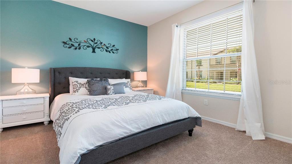 Windsor at Westside 5BR Furnished Townhouse with Pool For Sale $379,000