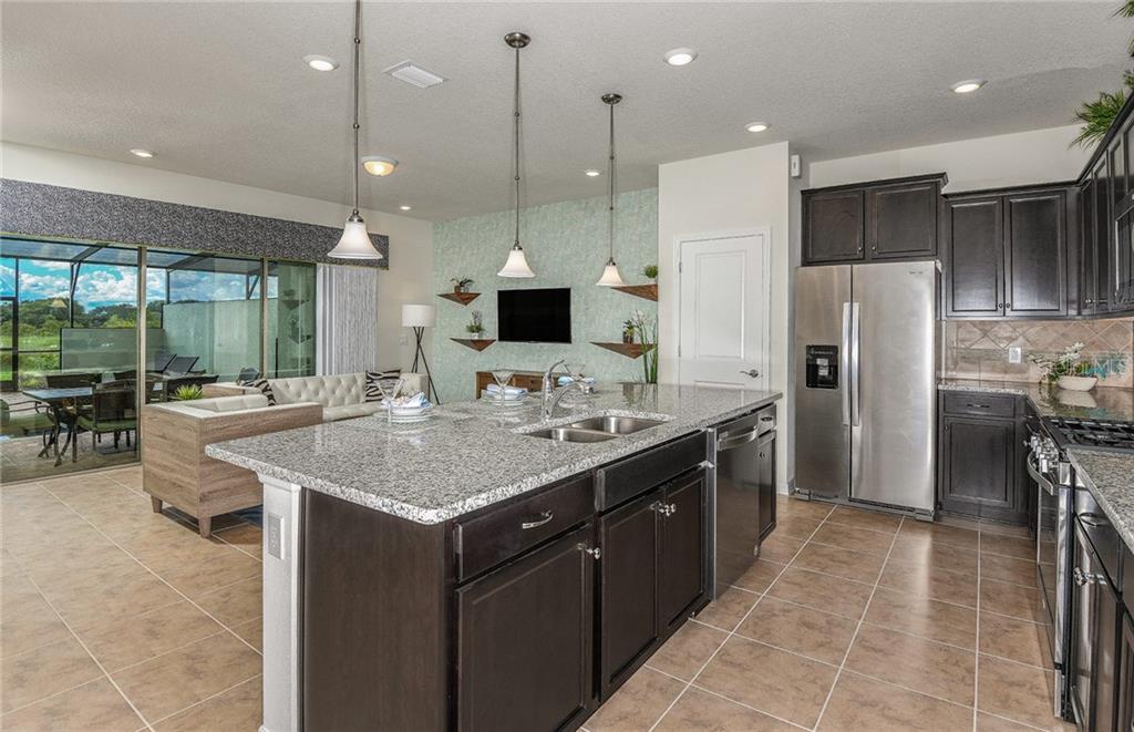 New 5 Bedroom Townhouse with Private Pool near Disney - AIRBNB and Short Term Rentals Allowed $356,960