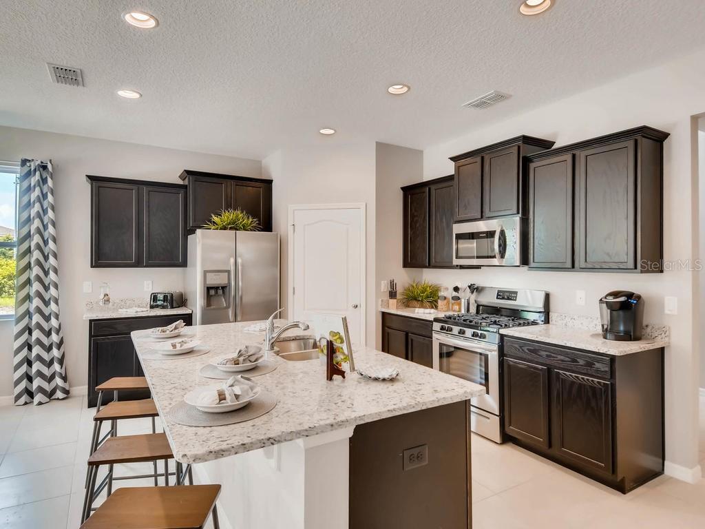New vacation villa with pool and spa for sale in Solterra Resort - short term rentals allowed $480,999