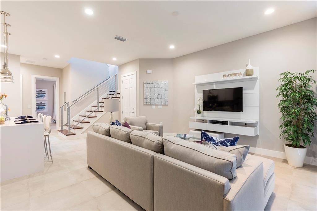 Summerville Resort 5 bedroom townhouse for sale near Disney - AIRBNB approved $445,900