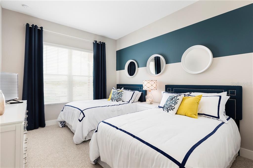 Summerville Resort 5 bedroom townhouse for sale near Disney - AIRBNB approved $445,900