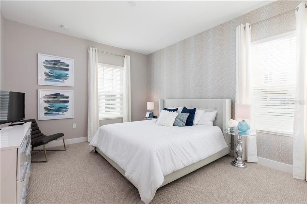 Summerville Resort 5 bedroom townhouse for sale near Disney - AIRBNB approved $445,900