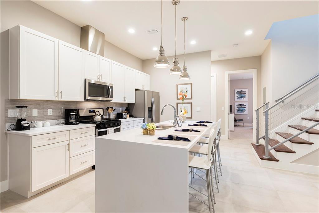 Summerville Resort 5 bedroom townhouse for sale near Disney - AIRBNB approved $445,900