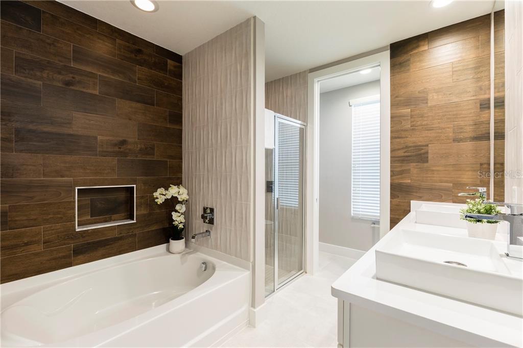 Summerville Resort 5 bedroom townhouse for sale near Disney - AIRBNB approved $445,900