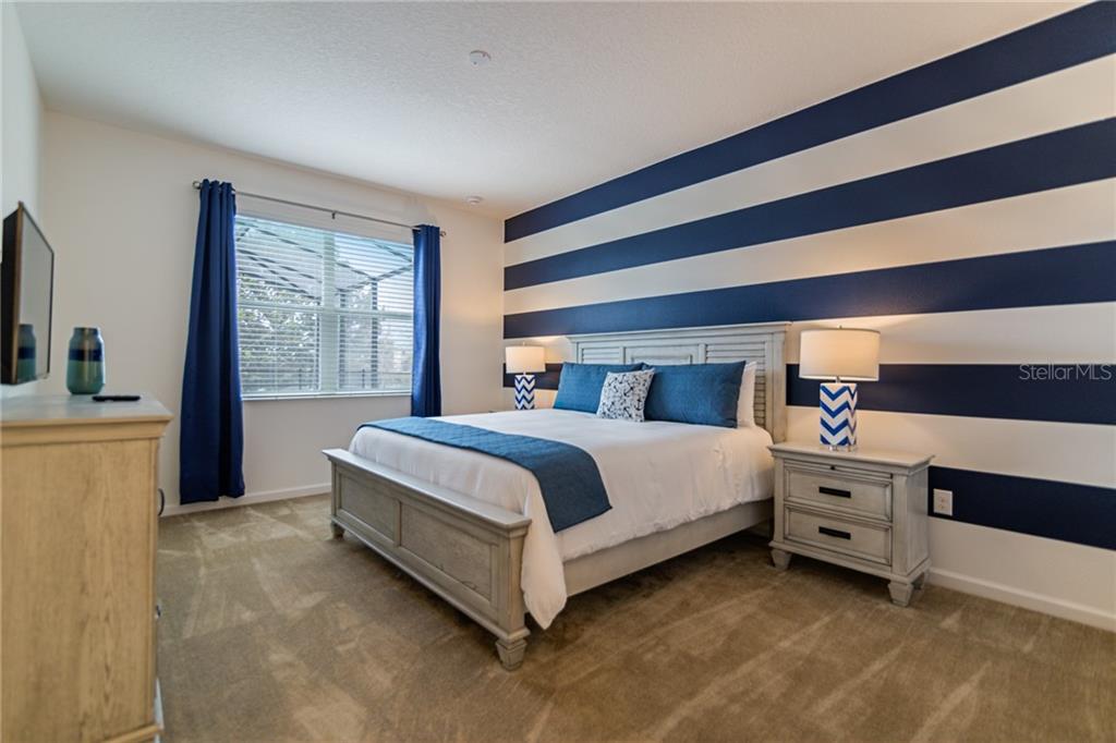 Vacation Home with pool for sale in Bellavida Resort - Kissimmee $494,990