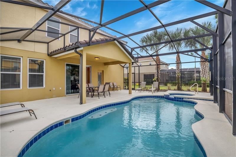 6 Bedroom Vacation Home with pool - fully furnished - Solterra Resort $450,000