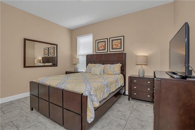 6 Bedroom Vacation Home with pool - fully furnished - Solterra Resort $450,000