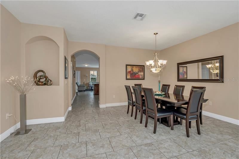 6 Bedroom Vacation Home with pool - fully furnished - Solterra Resort $450,000
