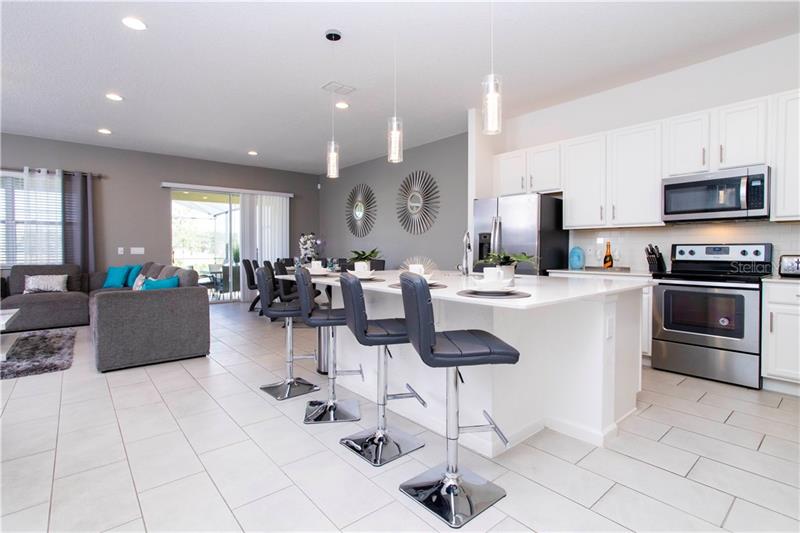 12 Bedroom Vacation Home Mansion For Sale - pool / fully furnished - Solterra Resort $795,900