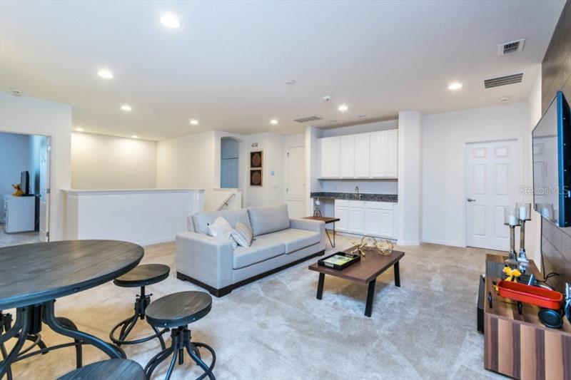 11 Bedroom Vacation Home Mansion For Sale - with pool and fully furnished - Solterra Resort $769,990