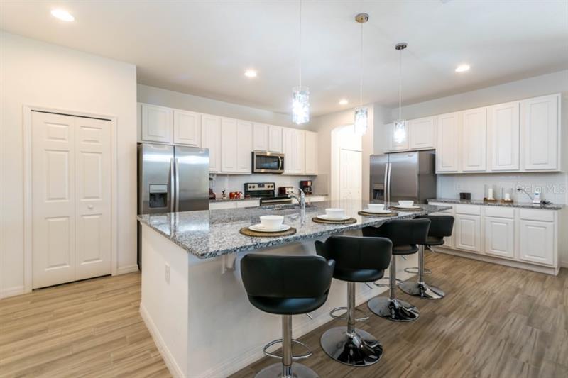 11 Bedroom Vacation Home Mansion For Sale - with pool and fully furnished - Solterra Resort $769,990