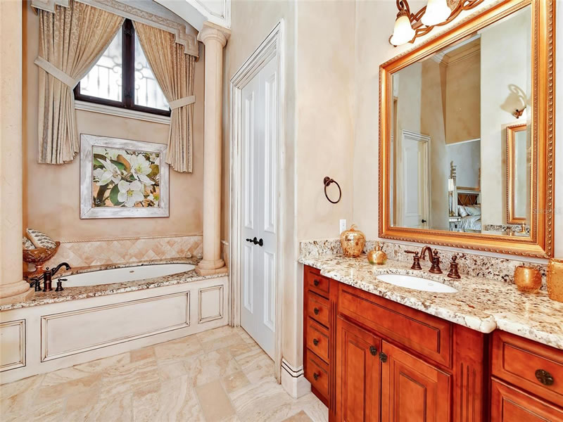 5 Bedroom Luxury Mansion For Sale at Reunion Resort with Golf Course Frontage