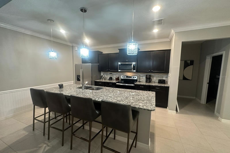 Windsor Island Resort 6 Bedroom Vacation Villa With Pool For Sale $775,000