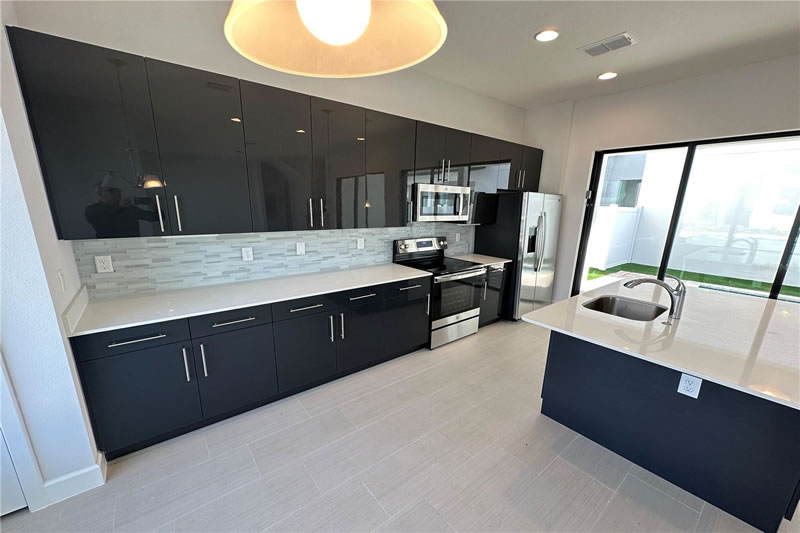 New 4 Bedroom Townhouse at Villa Domani - Short Term / AirBnB approved! $559,990