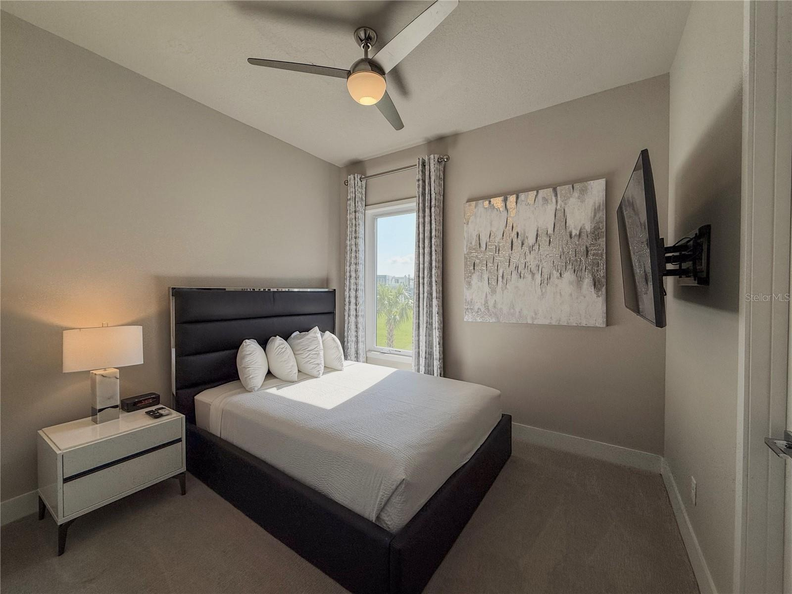 Luxury Apartment in Reunion Resort — 5 Bedrooms $499,000