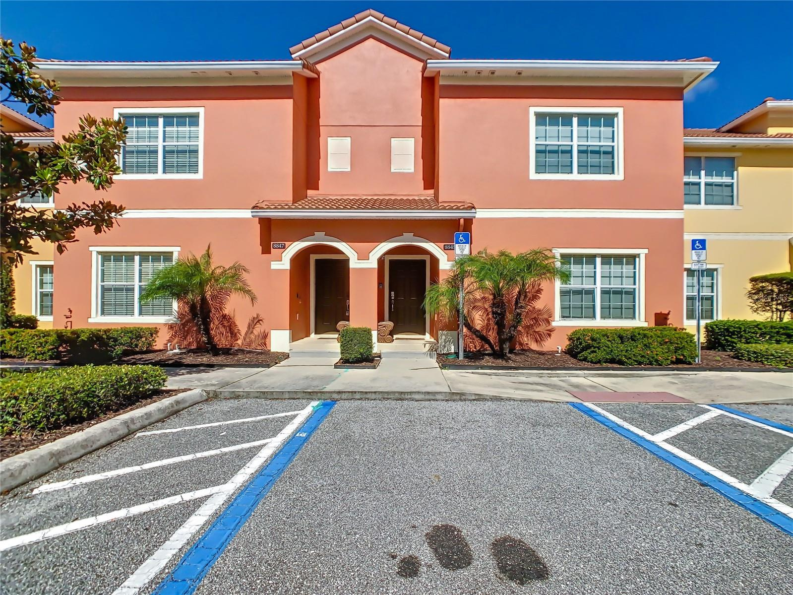 4 BR Townhouse For Sale In Paradise Palms Resort