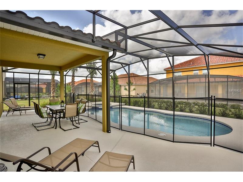 Home Furnished at Solterra Resort - Create an Income in Dollars - Rent Easy! - $ 450,000

 
