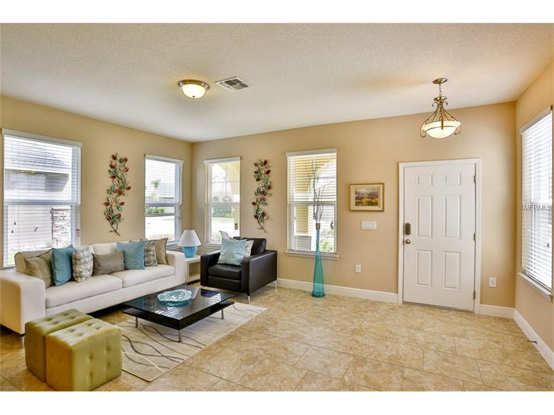 Home Furnished at Solterra Resort - Create an Income in Dollars - Rent Easy! - $ 450,000


