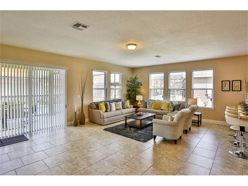 Home Furnished at Solterra Resort - Create an Income in Dollars - Rent Easy! - $ 450,000
 

