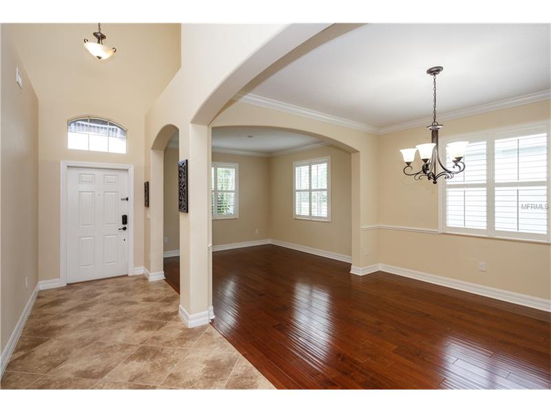 Luxury House For Sale In Front Of The Lagoon - Orlando - $375,000

